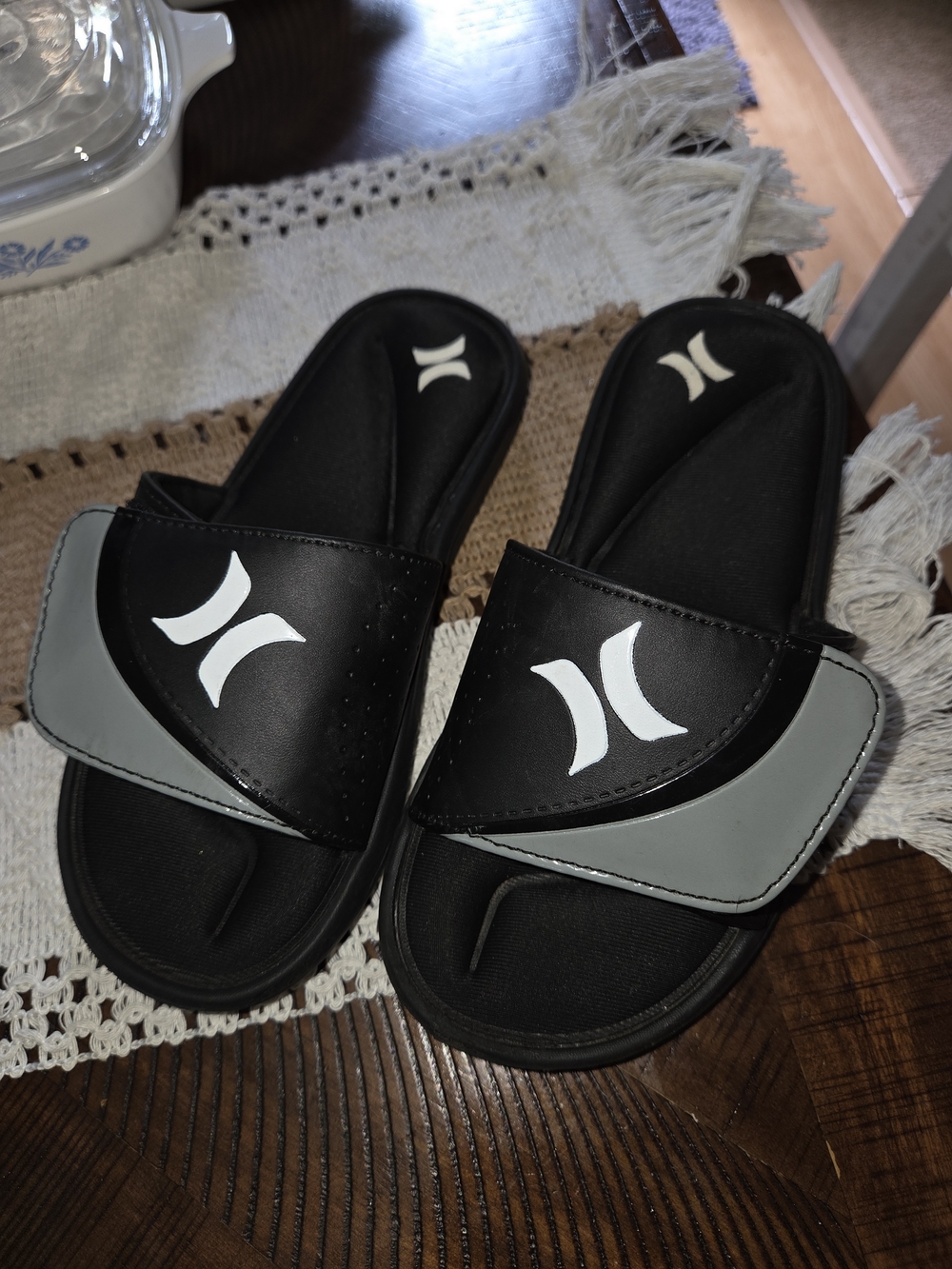 Hurley Black and Gray Logo Slide Sandals